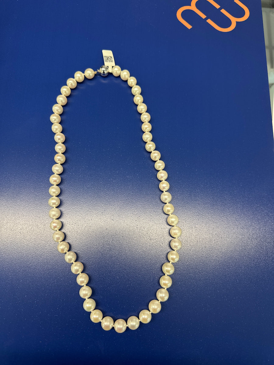 Morgan Banks Single Row Fresh Water Pearl Necklace with 18ct Fast er 10/11mm