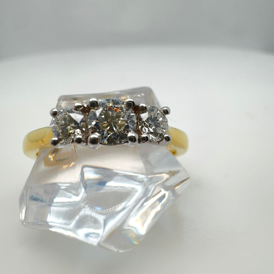 18ct Yellow Gold 3 Stone Diamond Ring .51ct