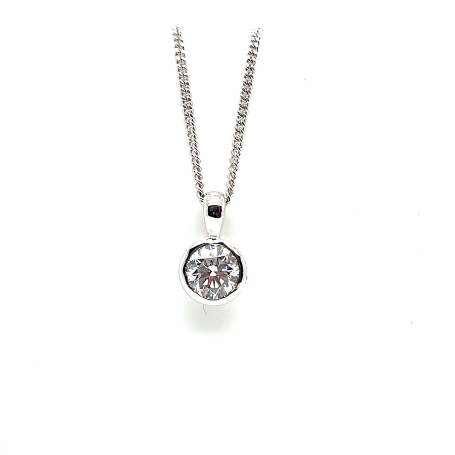 White gold 9ct Lab Grown diamond rub over pendent (chain sold separately)