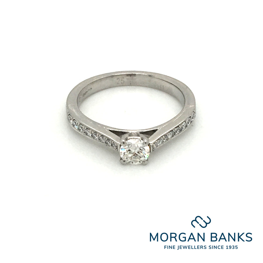 Platinum Diamond Engagement Ring .25ct centre stone F/G SI1 & .17ct shoulders